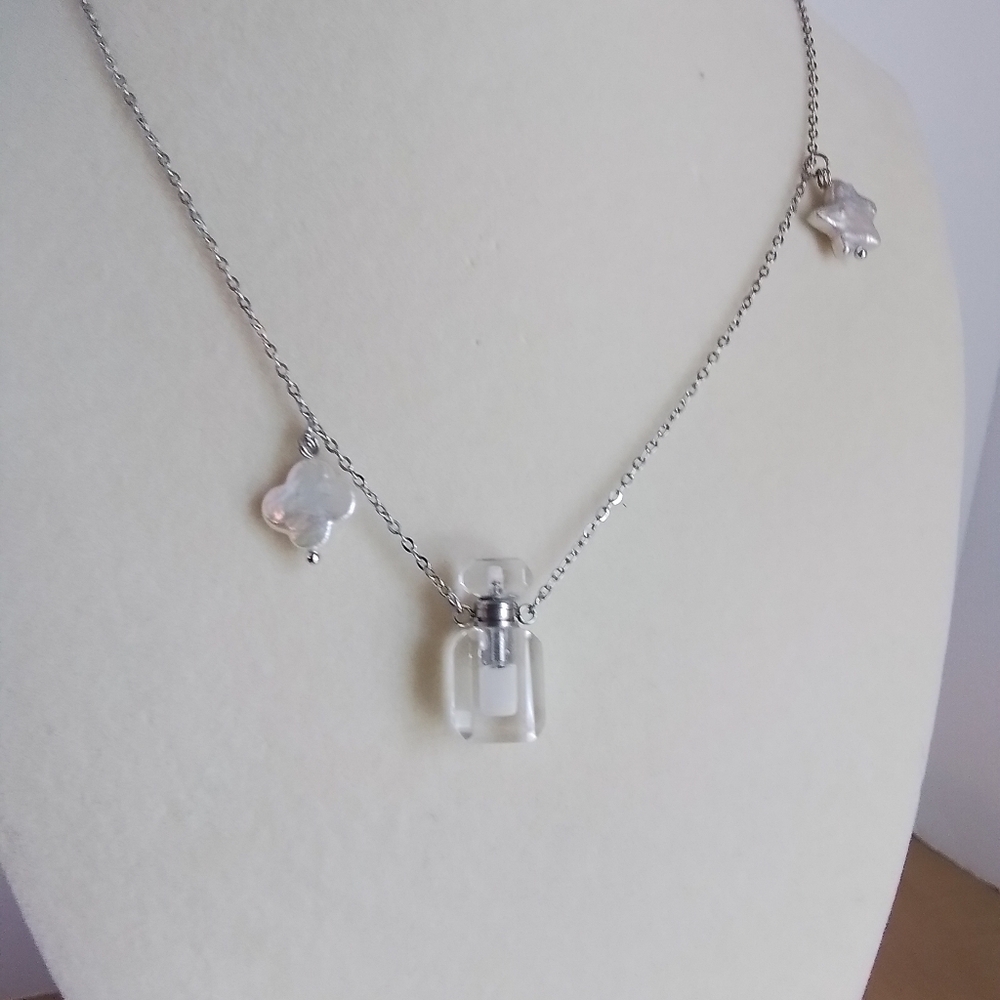 Perfume Bottle Neckkace With Pearls
